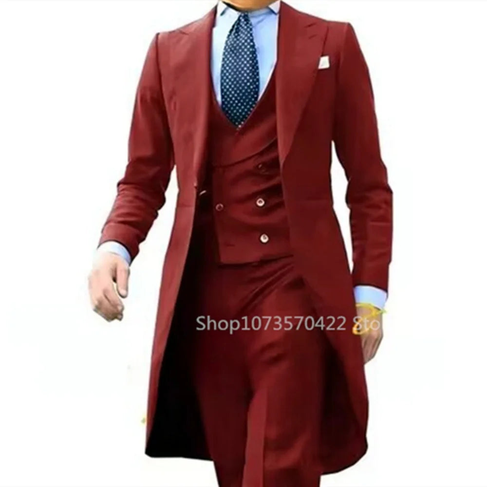 Costume 3 pièces élégant rouge pour homme coupe slim, blazer à simple boutonnage, gilet et pantalon, idéal pour mariage, smoking de marié, ou tenue d'affaires et de soirée