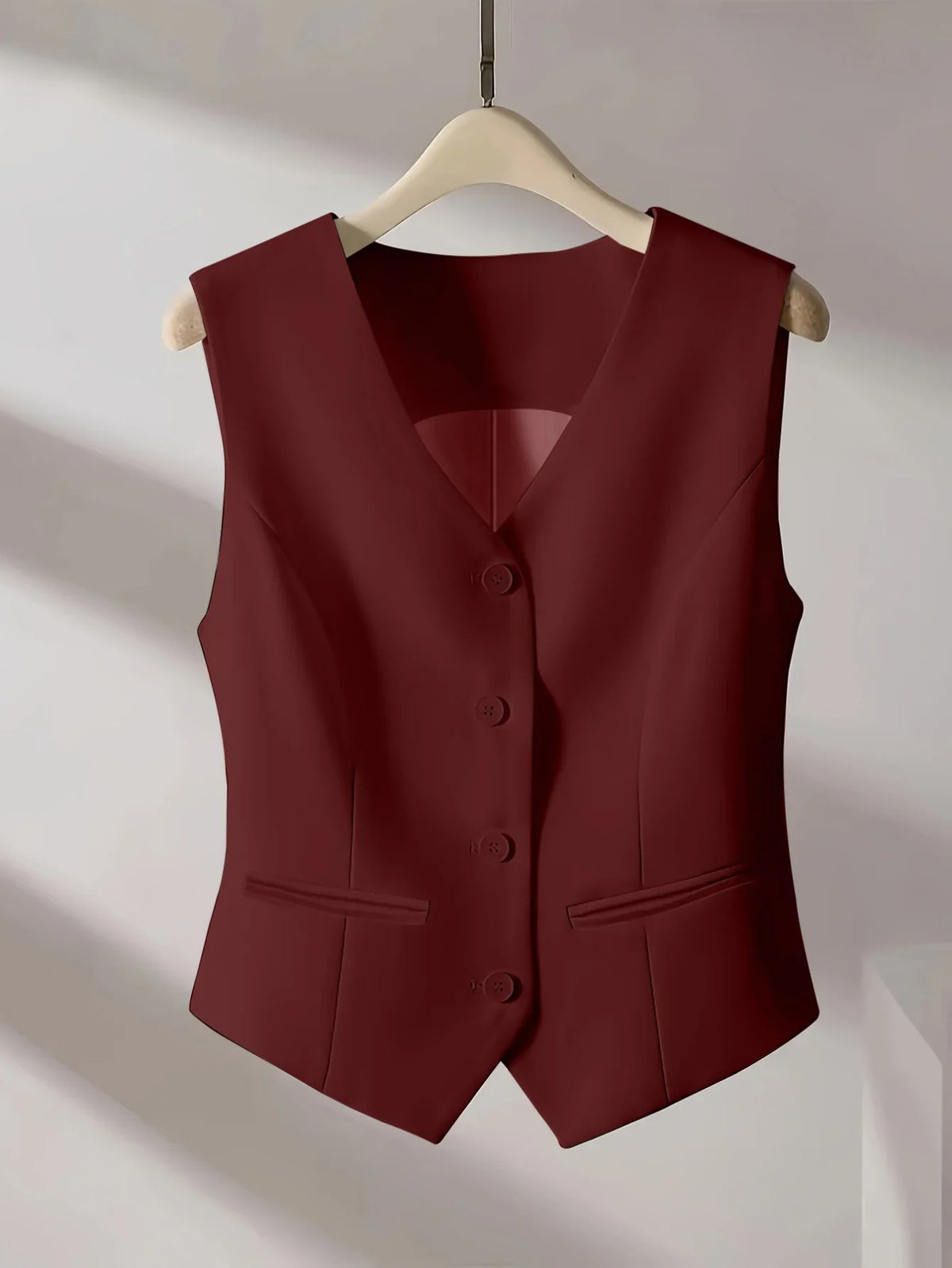 Women's Sleeveless Vest V-Neck Button Front Cut Casual Style With Elegant Spring Summer and Fall Routine Suitable for the Office