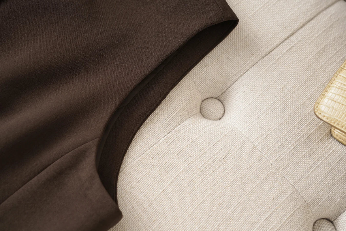 Fashionable Round Neck Sleeveless Suit Vest for Women Spring and Autum Single-Breasted Short Vest Elegant Women's Top Outer Wear