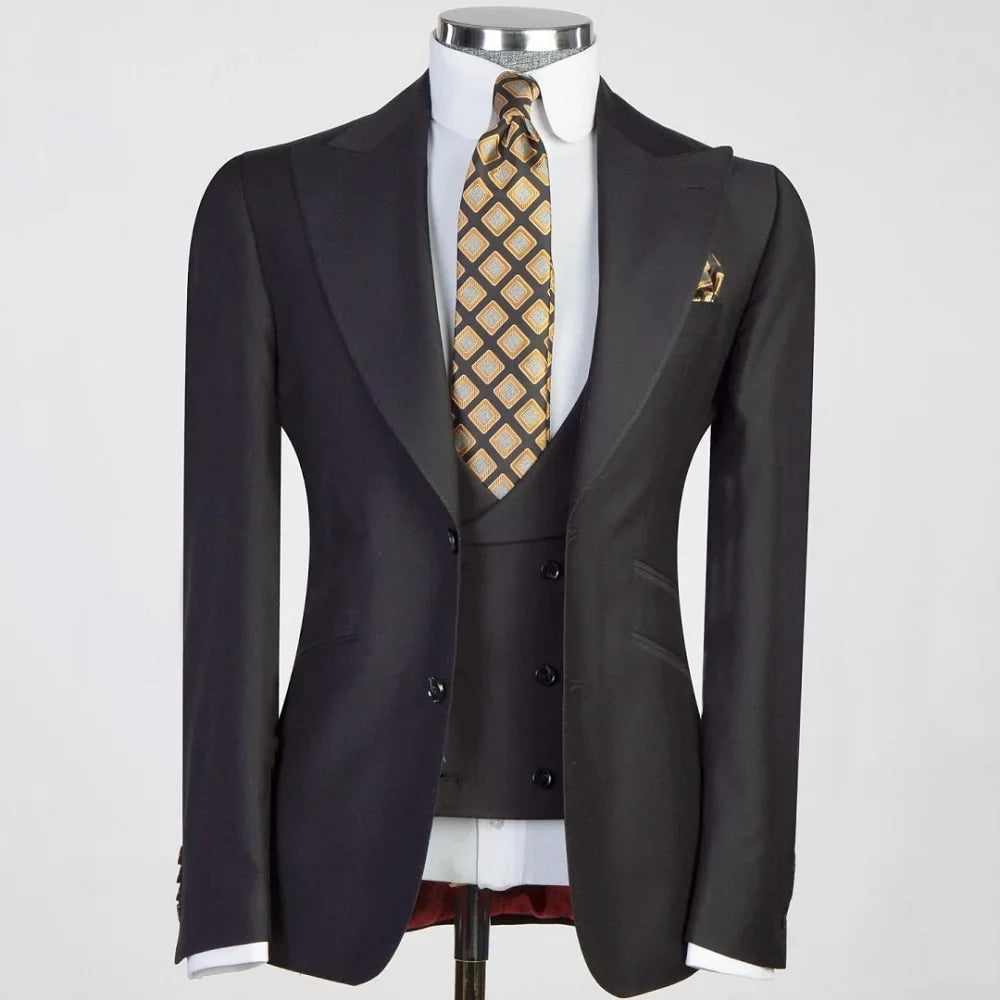 Solid White Men Suits 3 Pieces Tuxedo Jacket with Lapel And Pocket for Birthday Wedding Office Work Jacket Vest Pant