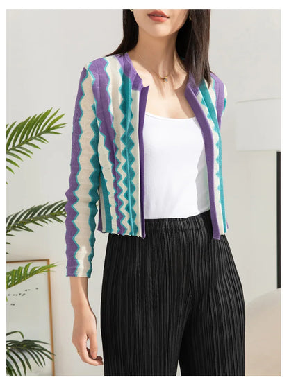 Miyake Style Coat Women Spring Autumn Fashion Top 2023 Pleated Contrast Color Cardigan Short Temperament Small Size All-Matching