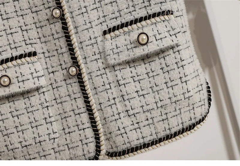 Women's Contrast Knitted Vest New Autumn Short Sleeveless Jacket V-neck Single Breasted Waistcoat Female Coats Chaleco Mujer