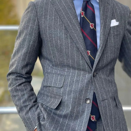 Fashion Pinstripe Men's Suit 2 Pieces Blazer Jacket and Pants Customized Two Buttons Business Wear Wedding Groom Costume Homme