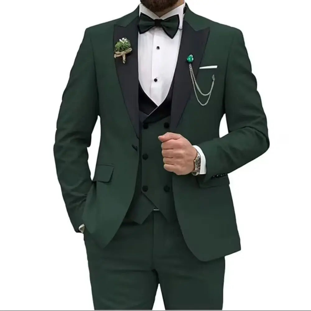 Slim Fit Peaked Lapel Formal Men Suits Solid Business Wedding Tuxedo Fashion Groom Outfit with Blazer Vest Pants for Prom Dinner