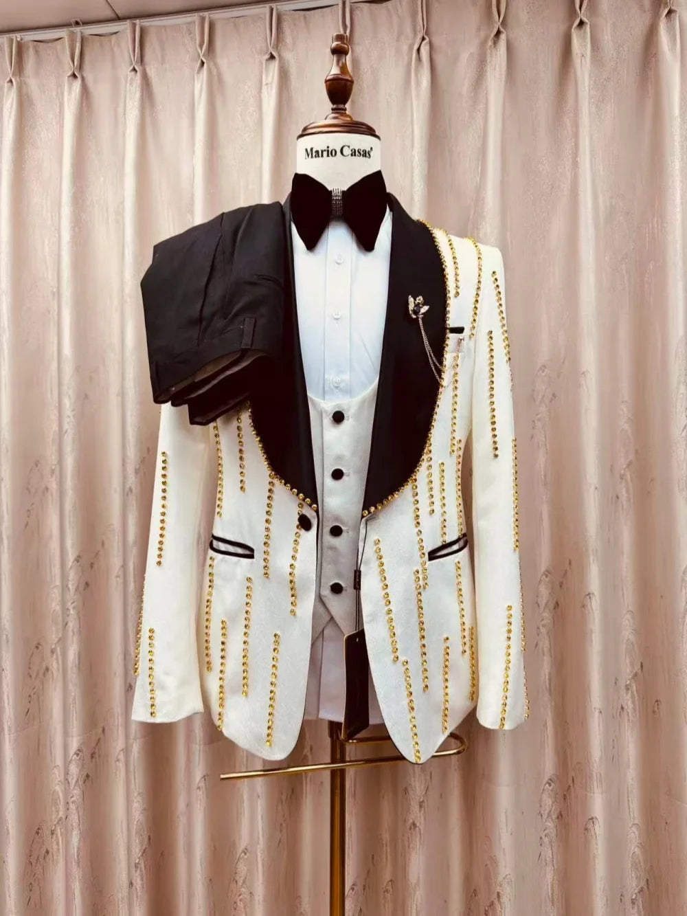 Jacquard Golden Beaded Men's Suits 3 Pieces Banquet Party Wear Elegant Premium Suit Set For Birthday New Long Sleeved Tuxedo