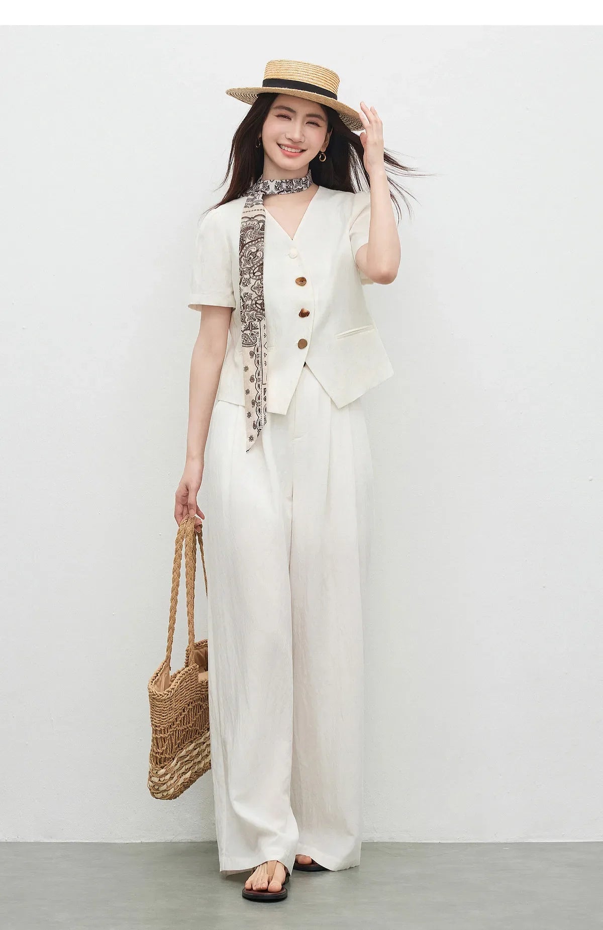 Commute V-Neck Short Sleeve Blazer Top Women 2026 Summer Fashion Color Block Wooden Button Slim Fit Jacket Q62XC7391