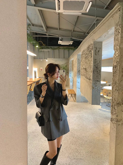 Vintage Vertical Stripes Women's Suit Jacket Loose Fit Double Breasted Autumn Outerwear Fashion Versatile Polyester Cotton Blend
