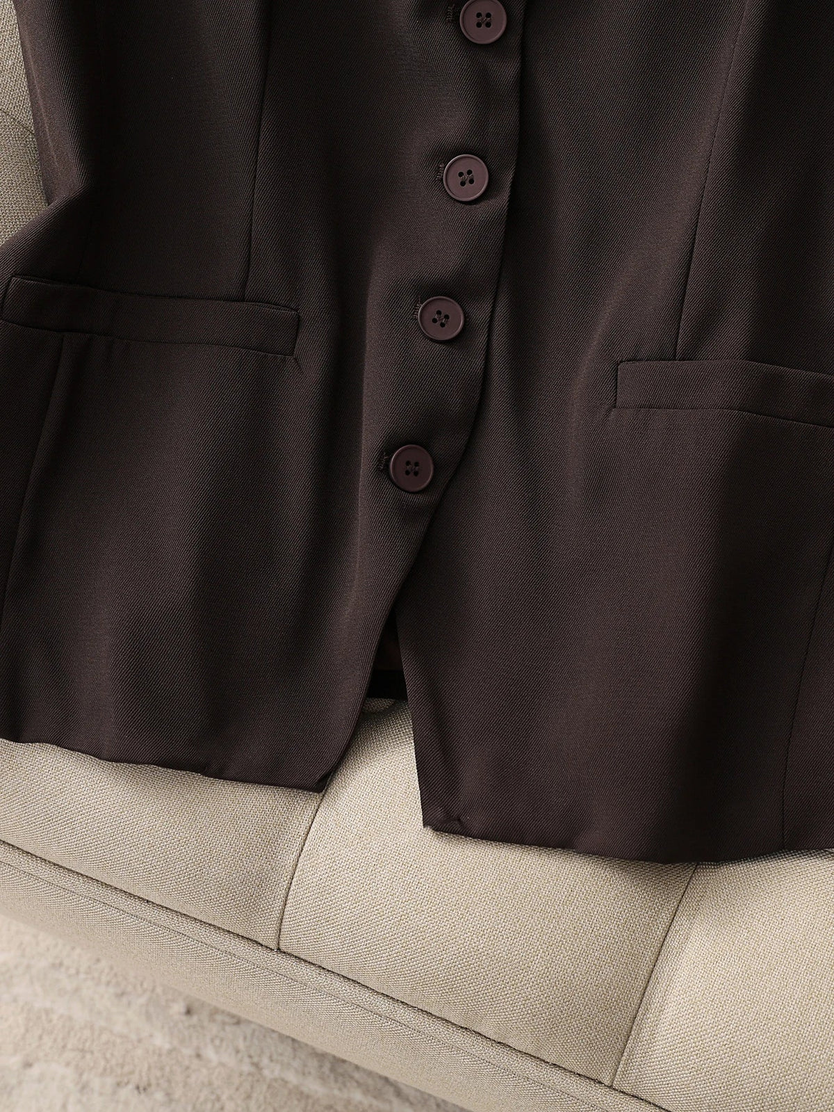 Vintage Inspired Women's Waistcoat Retro Brown V-Neck Slim Fit Suit Vest for a Classic Look，Office & Business Casual
