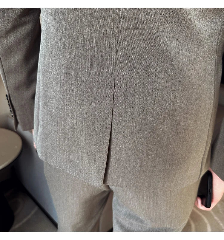 High-quality, fashionable, stylish and versatile British and Korean style slim-fit men's casual solid-color business suit three-