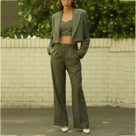 Tailored Pinstriped Women Suit Modern Fashion Outfit Two Pieces Peaked Lapel Regular Fitted Office Work Daily Casual Outfit