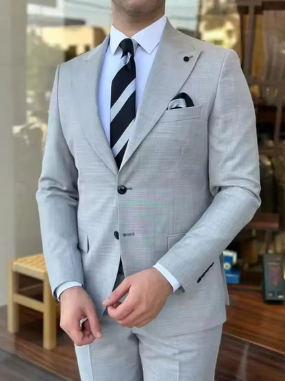 Ensemble de smoking 2 pièces slim fit uni pour homme avec blazer à revers en pointe et pantalon pour affaires, mariage, bal, soirée, tenue élégante