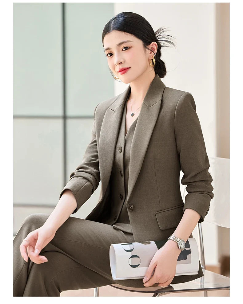 Fashionable professional women's two-piece pant+ suit jacket. Sophisticated elegant, slim fit comfortable. 2025 new style
