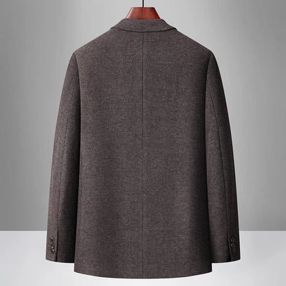 The New Men's Wool Suit for the Autumn and Winter of 2025 Is Crisp, Fashionable, Cool, and Versatile, a Trendy Suit Jacket