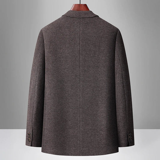 The New Men's Wool Suit for the Autumn and Winter of 2025 Is Crisp, Fashionable, Cool, and Versatile, a Trendy Suit Jacket