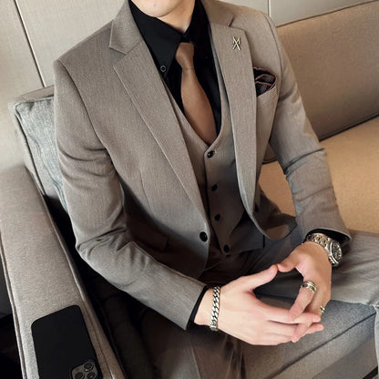 High-quality, fashionable, stylish and versatile British and Korean style slim-fit men's casual solid-color business suit three-