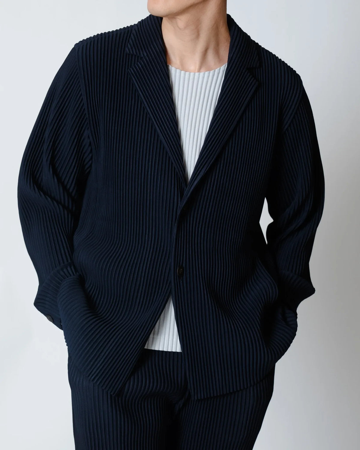 Men's Miyake Pleated Style Blazer Jacket Japanese Casual Stretch Slim Fit Business Office Fashion Luxury Wrinkle Resistant Coat