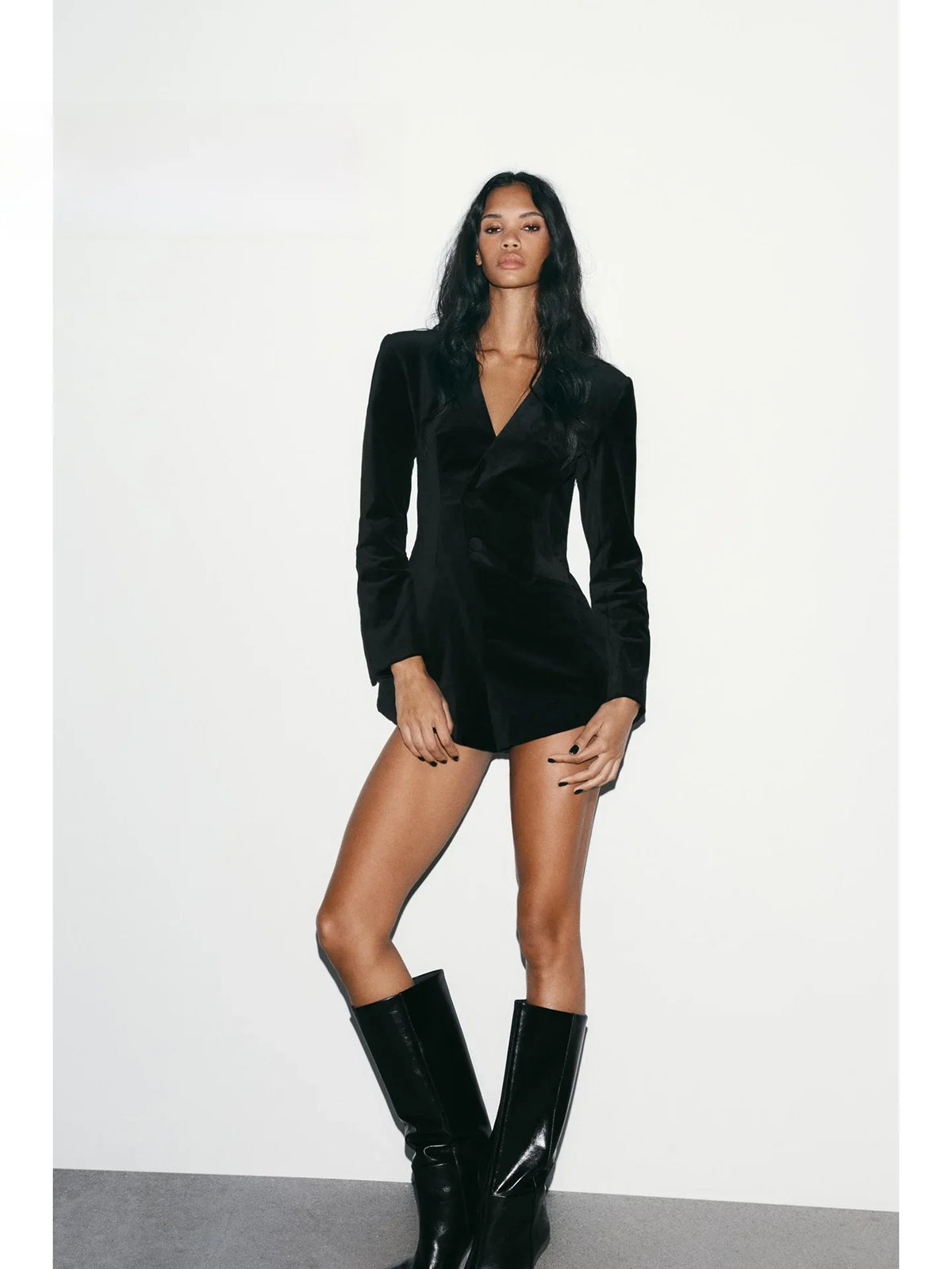 Spring 2026 Dark Style Short Velvet Suit One-Piece Pants Women Slimming Long Sleeve Business Casual Fashionable Tracksuit