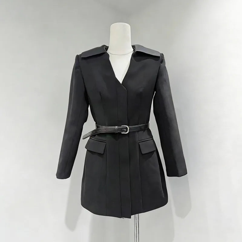 Women Elegant Fashion Blazer Belted Slim Fit V-neck Long Sleeves Office Lady Temperament High-end Jacket New Spring HK20000