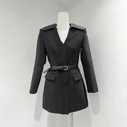Women Elegant Fashion Blazer Belted Slim Fit V-neck Long Sleeves Office Lady Temperament High-end Jacket New Spring HK20000