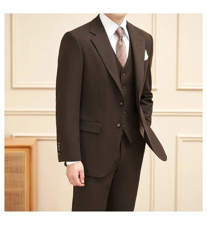 High-quality men's banquets come with a versatile and trendy business casual three-piece wedding set