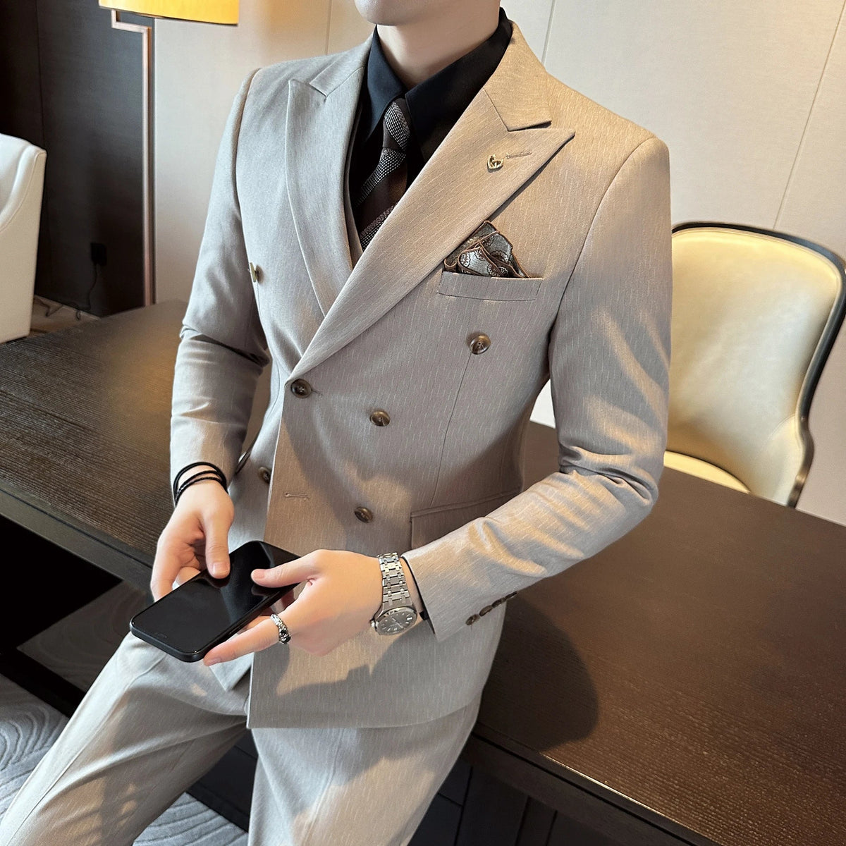 Men's Double Breasted Three Piece Wedding Suit – Slim Fit Smart Casual