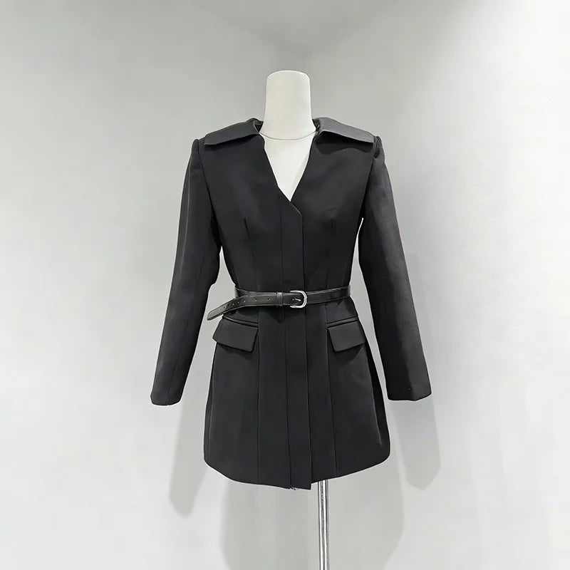 Women Elegant Fashion Blazer Belted Slim Fit V-neck Long Sleeves Office Lady Temperament High-end Jacket New Spring HK20000