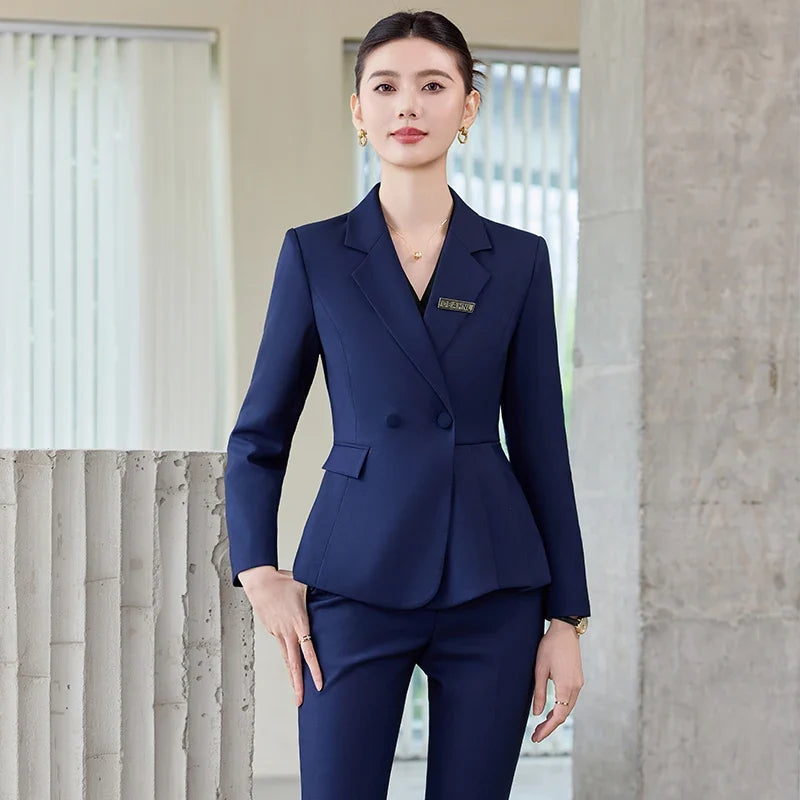 Fashionable professional women's wear, two-piece suit jacket + pants, sophisticated and elegant. 2025 new style