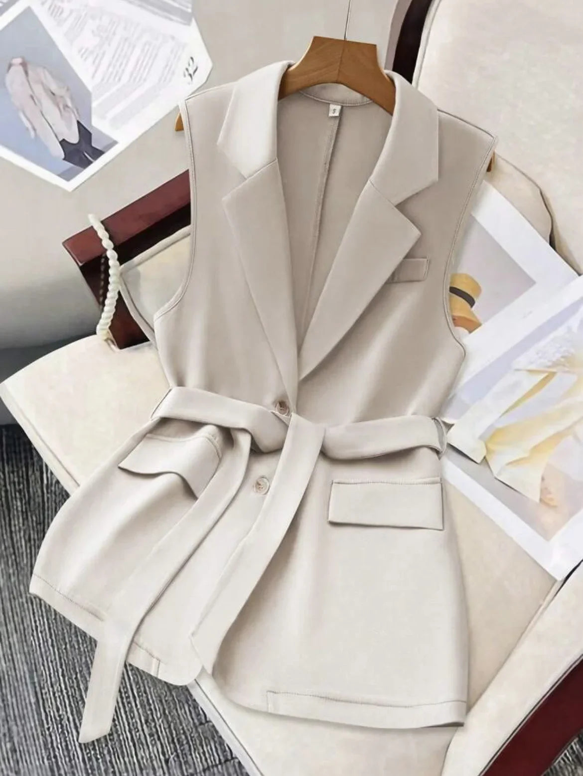 Fashion Sleeveless Slim Suit Collar Women Vest Spring Autumn New Single Breasted Elegant Lace Up Female Versatile Vest Tops 2025