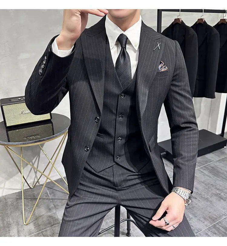 Luxury 2 Piece Suit Men's Slim Fit Tuxedo with Jewelry Decoration One Button Groom Wedding Dinner Prom Fashion