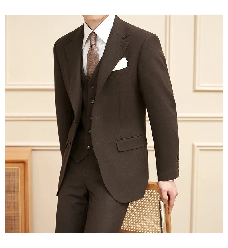 High-quality men's banquets come with a versatile and trendy business casual three-piece wedding set