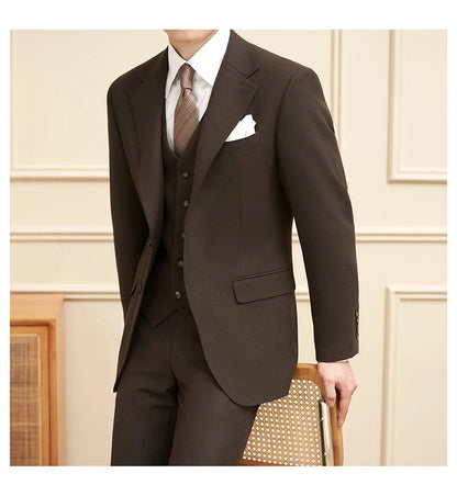 High-quality men's banquets come with a versatile and trendy business casual three-piece wedding set