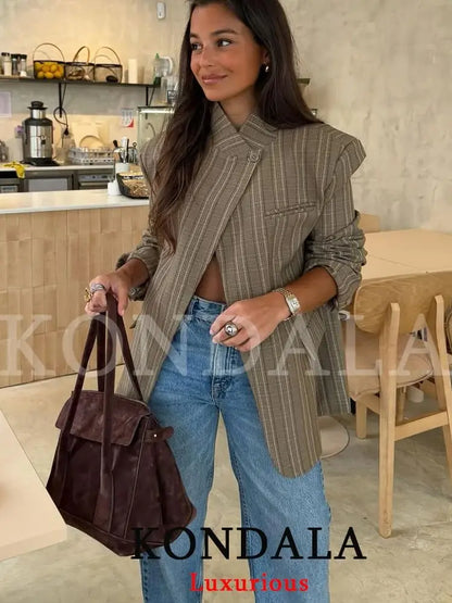 Office Lady Chic Plaid Women Blazer Single Button Front Split Oversize Blazer Fashion 2026 Spring Summer Office Lady Top