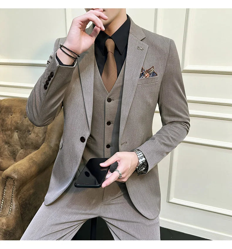 2025 Men's Wedding Suit Vest Trousers Set Fashionable Handsome Solid Color Groom's Three-Piece Outfit Available in Sizes M-7XL