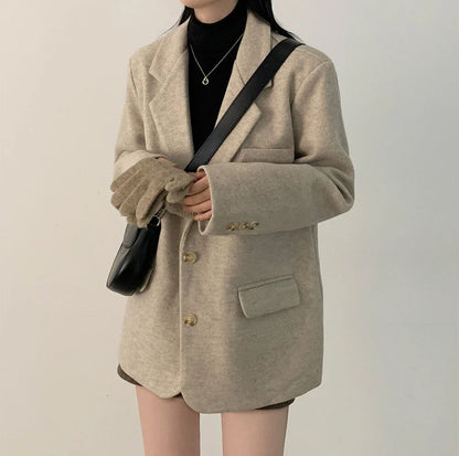 Chic Autumnal Loose Fit Casual Classic Style Long Sleeve Woolen Coat for Women Elegant Commuter Style Single Button Closure