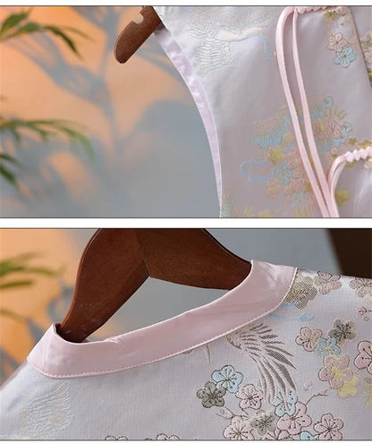 Fashion Spring Vest Women Temperament Button Jacquard Fashion Loose Sleeveless All-match Causal Waistcoat 2025 New Female Jacket