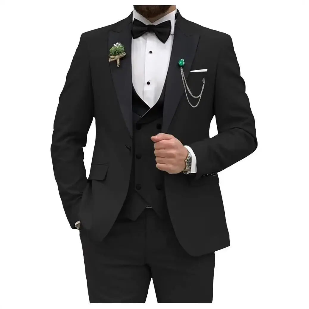 Slim Fit Peaked Lapel Formal Men Suits Solid Business Wedding Tuxedo Fashion Groom Outfit with Blazer Vest Pants for Prom Dinner