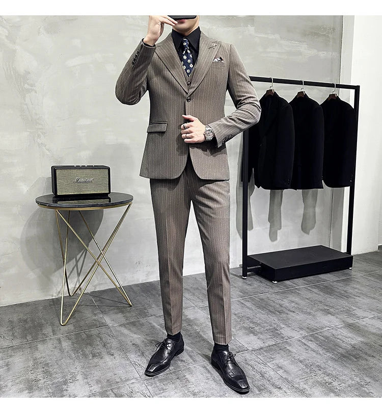 Luxury 2 Piece Suit Men's Slim Fit Tuxedo with Jewelry Decoration One Button Groom Wedding Dinner Prom Fashion