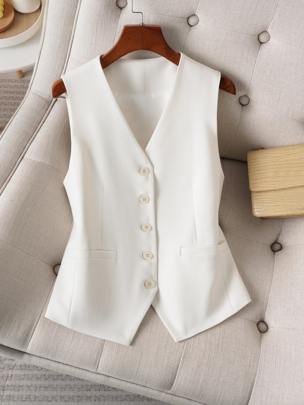 Single-Breasted Layered Suit Vest for Women Suitable for Spring and Autumn Can Be Worn as an Inner or Outer Layer Stylish Off