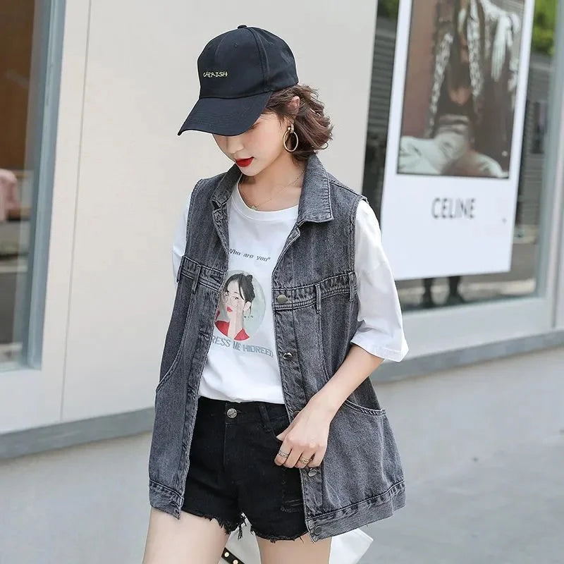 2025 Spring Summer new Fashion V-Neck Denim Vest Women Short Sleeveless Jacket Casual Single-Breasted Jean Waistcoat Female