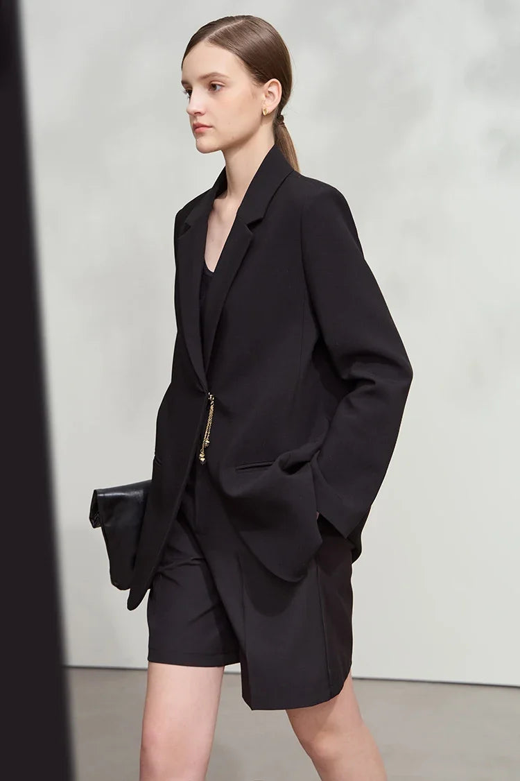 Minimalist Blazer Women 2025 Autumn New Office Lady Turn Down Collar Chain Charm Shoulder Padded Jacket Black Top 12521063