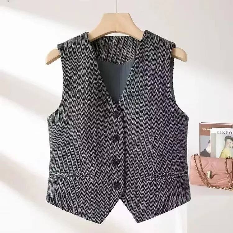 Vintage V-neck Casual Vest Jacket Women British Style  Loose Sleeveless Waistcoat 2025 New Spring Summer Buttons Ladies Outwear