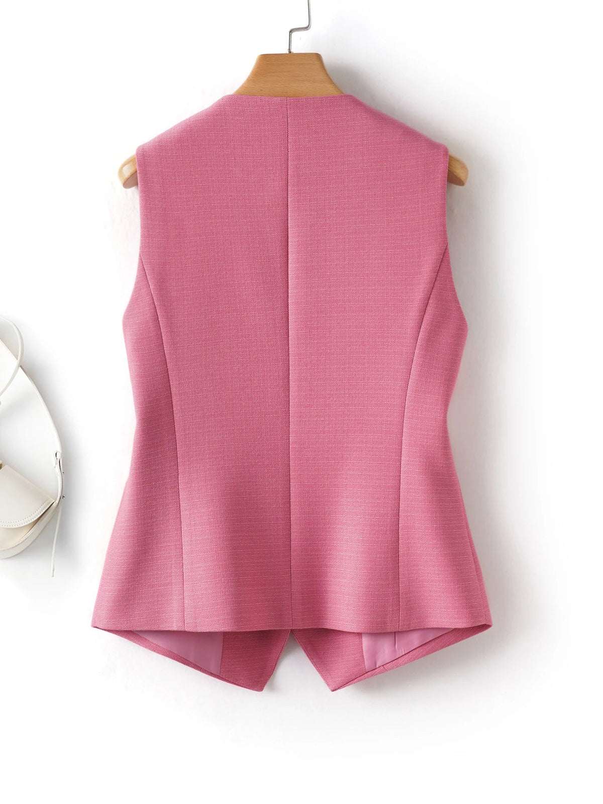 Fashionable Sleeveless Suit Vest for Women in Spring and Autumn Single-Breasted Short V Neck Top Layered with Workplace Elegant W