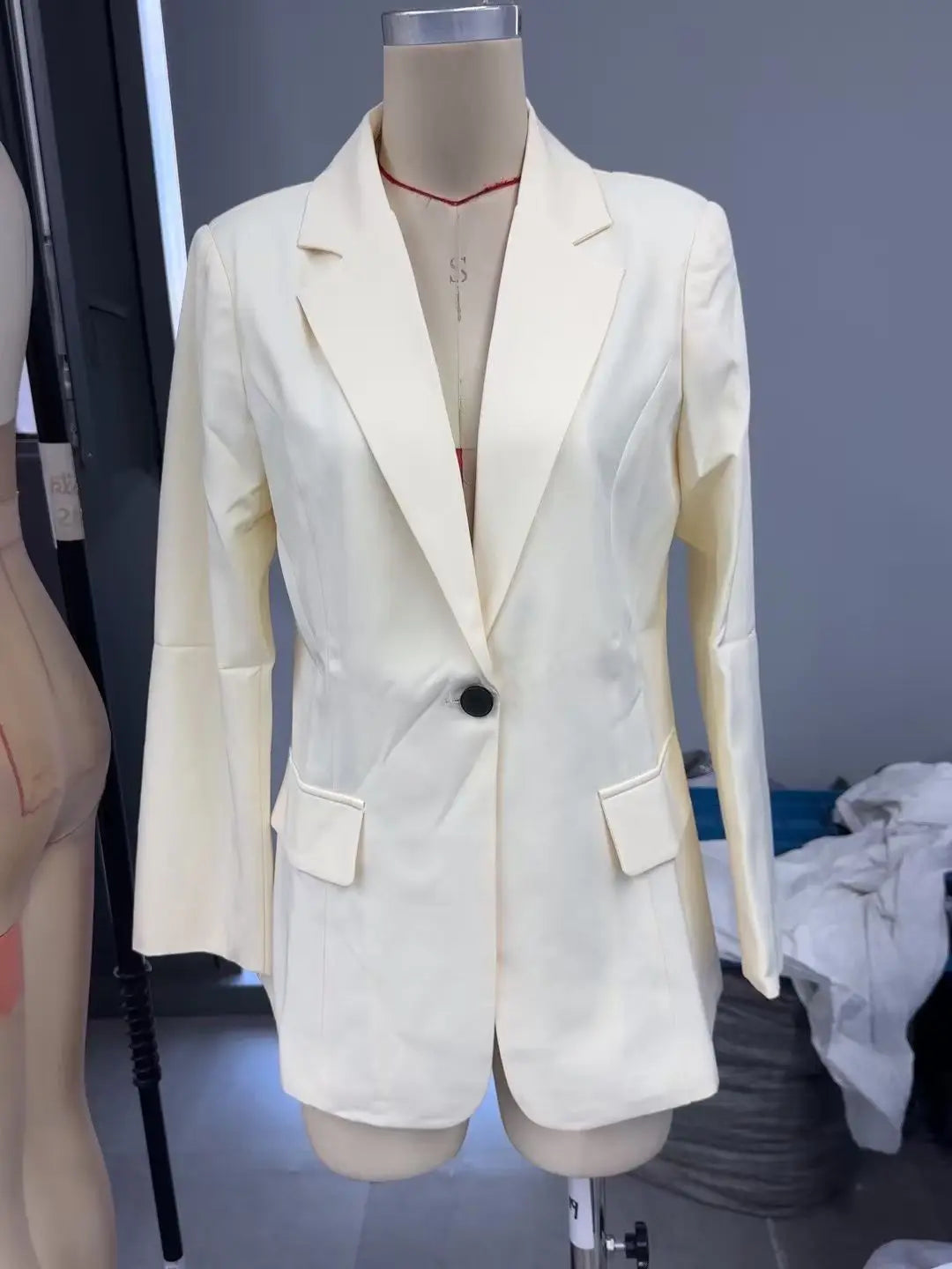 Women's Single-Button Loose Fit Suit Jacket Trans-seasonal Yellow Collar Commute Casual Polyester Fabric Fashionable