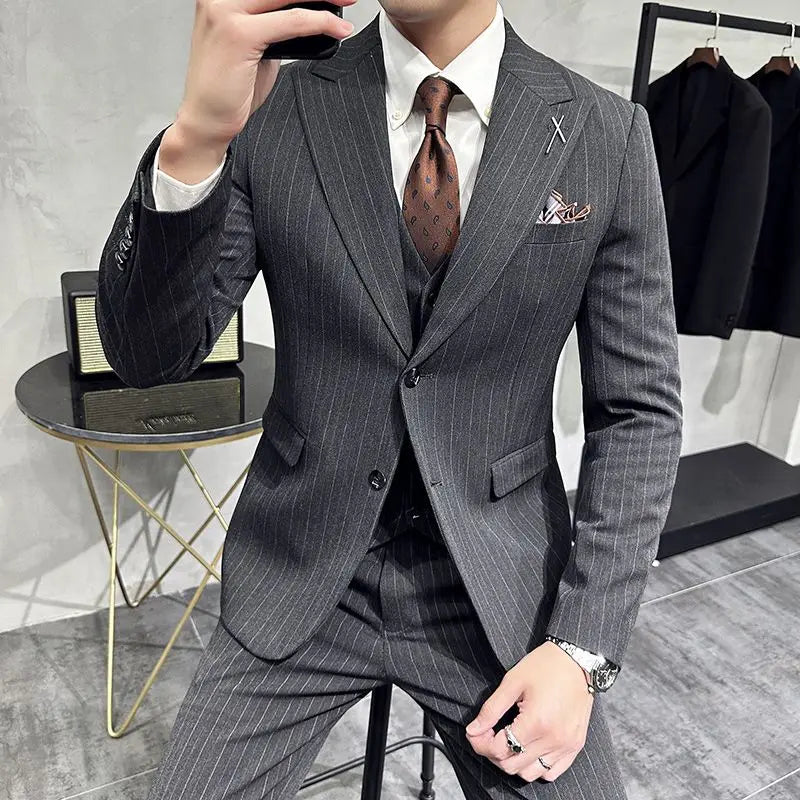 Luxury 2 Piece Suit Men's Slim Fit Tuxedo with Jewelry Decoration One Button Groom Wedding Dinner Prom Fashion