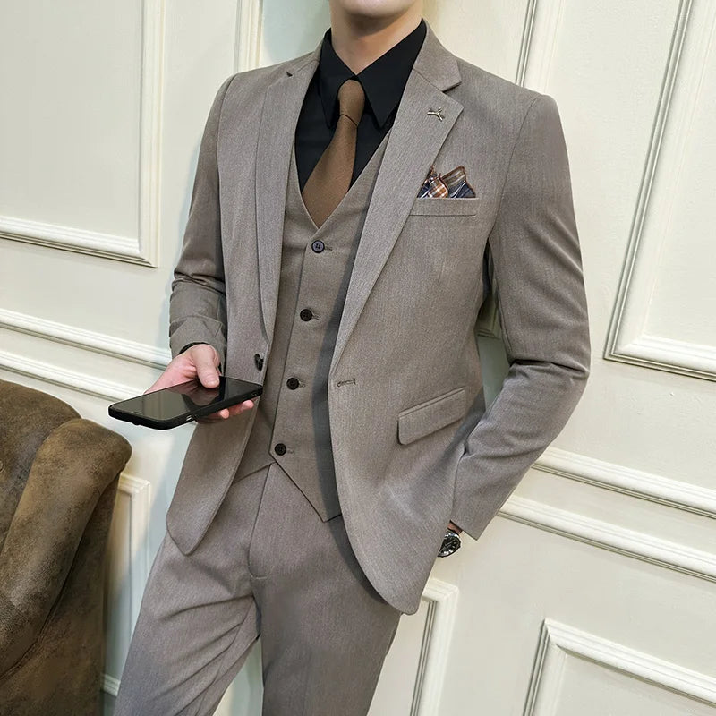 2025 Men's Wedding Suit Vest Trousers Set Fashionable Handsome Solid Color Groom's Three-Piece Outfit Available in Sizes M-7XL