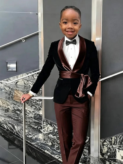 New Boys Velvet Suit Set 2 Pieces Formal Party Wear Fashionable Handsome Kids Regular Fit Tuxedo Wedding Guest Outfit