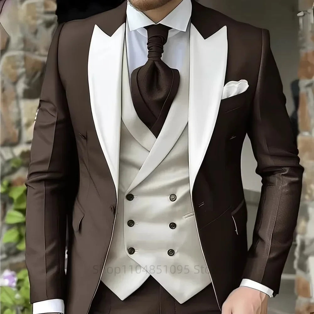 Costumes roses pour hommes Élégant smoking de marié à revers pointu Veste 3 pièces Gilet et pantalon Ensemble de costume formel pour hommes pour affaires et bal de promo