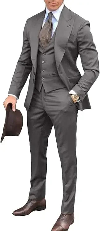 Brown Classic Men Suit 3 Pieces Tuxedo Peak Lapel Groomsmen Wedding Suit Set Fashion Men Business Blazer Jacket+Pants+Vest