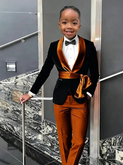 New Boys Velvet Suit Set 2 Pieces Formal Party Wear Fashionable Handsome Kids Regular Fit Tuxedo Wedding Guest Outfit