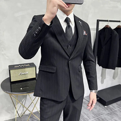 Luxury 2 Piece Suit Men's Slim Fit Tuxedo with Jewelry Decoration One Button Groom Wedding Dinner Prom Fashion
